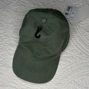 NWT - Lululemon Clasis Unisex Green Ball Cap - Size S/M
